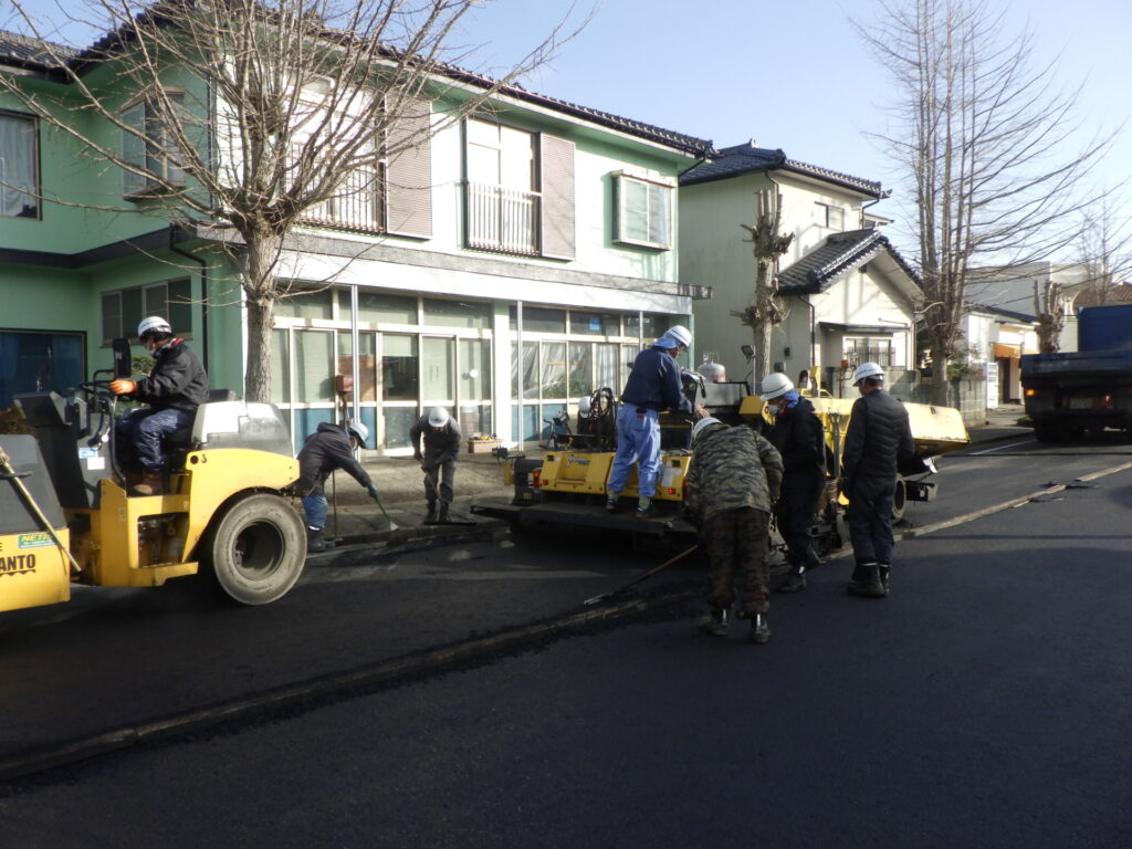 有限会社 大和工務店 道路舗装工事1-1