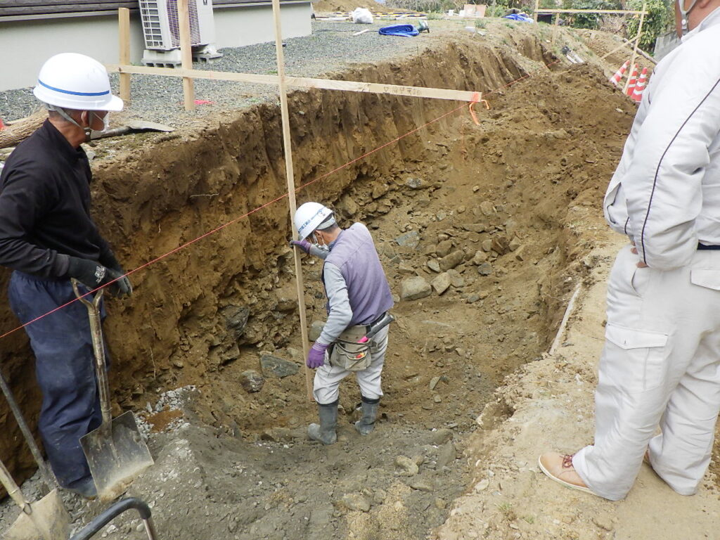 有限会社 大和工務店 一般住宅 エクステリア 土留め工事1-5