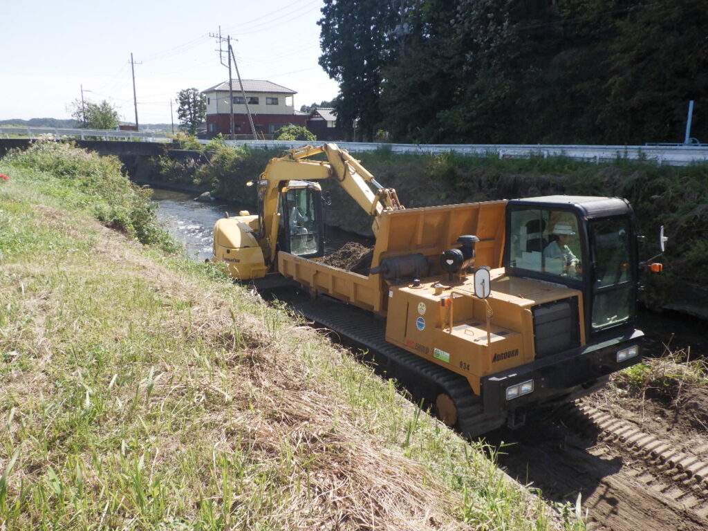 有限会社 大和工務店 河川土砂撤去1-3